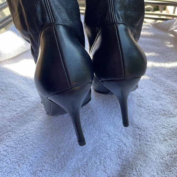 CHANEL black soft leather boots - Picture 12 of 17